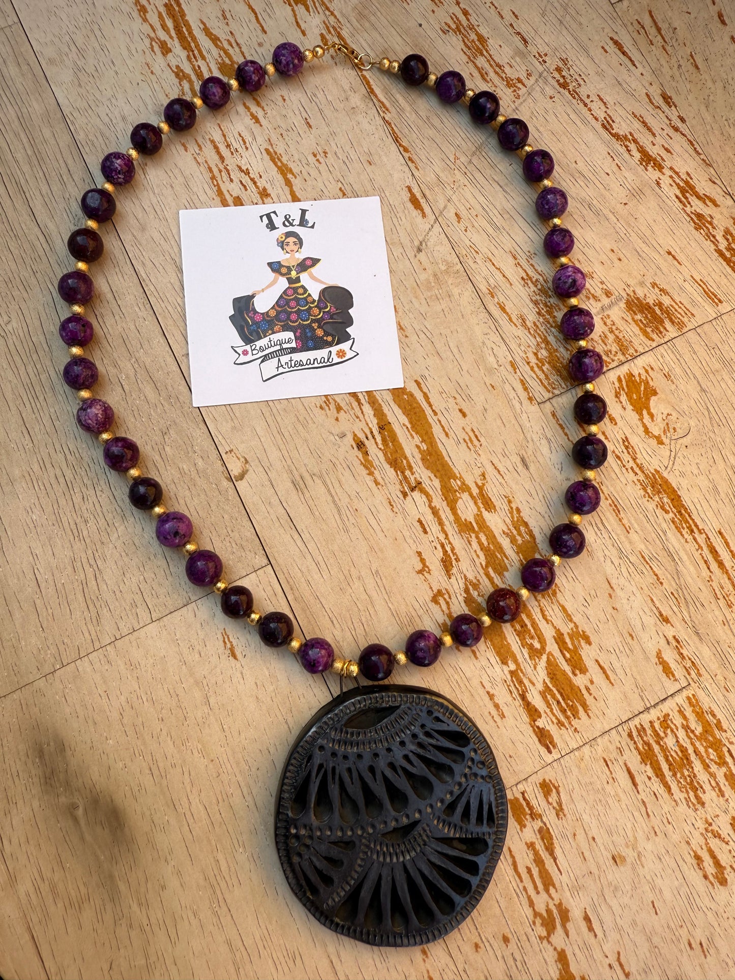 Collar de Barro /oscuro