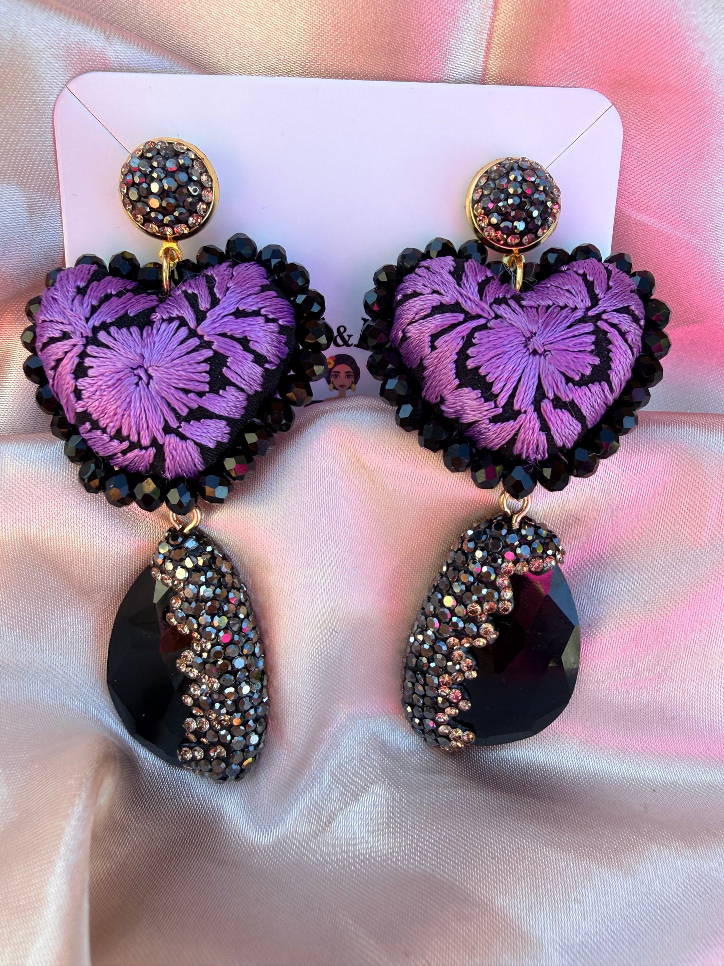 Aretes morados /aretes bordados a mano /aretes tradicional mexicano