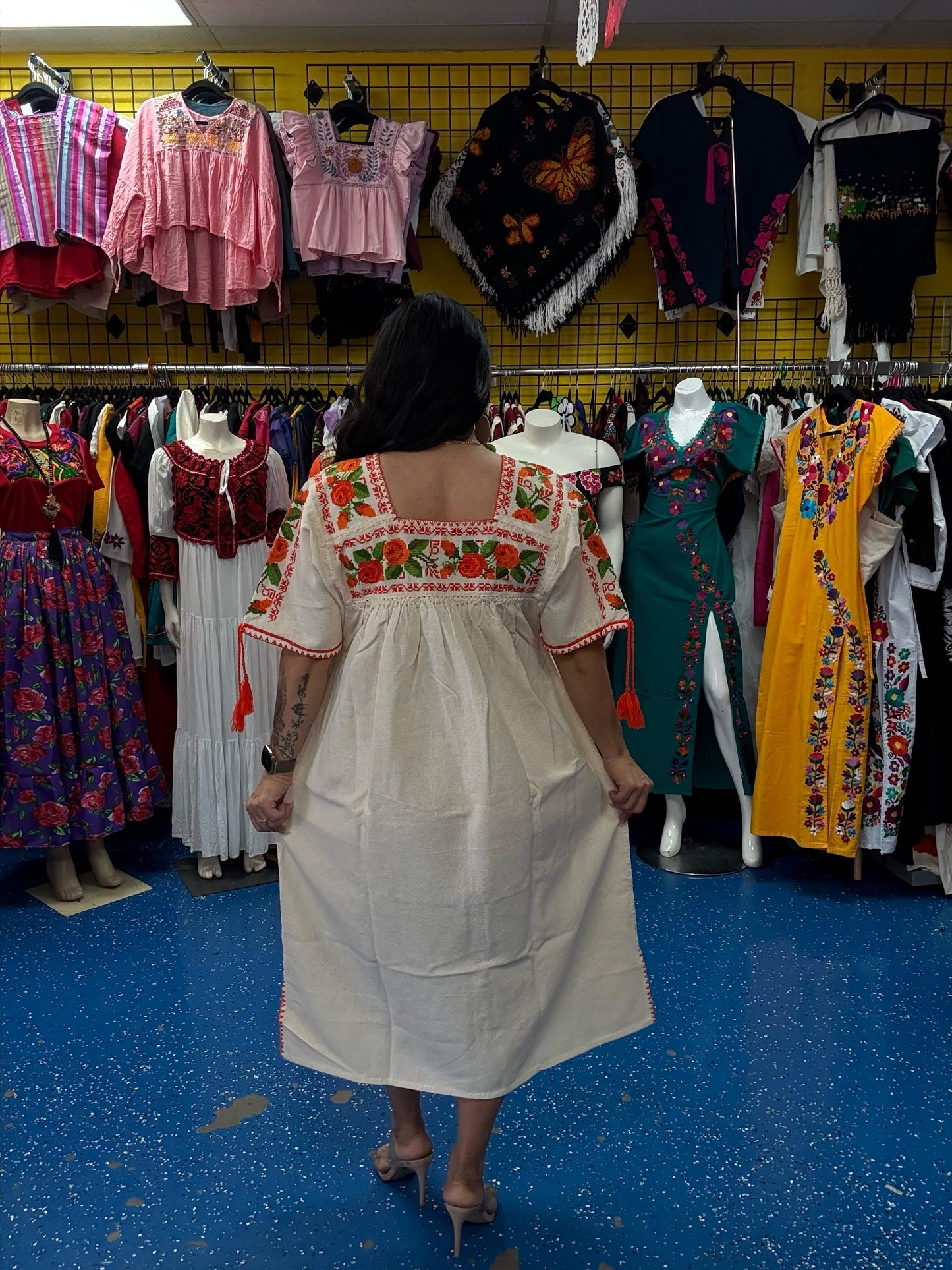 Huanengo de Michoacán/ bordado en punto de cruz /huipil /vestido mexicano
