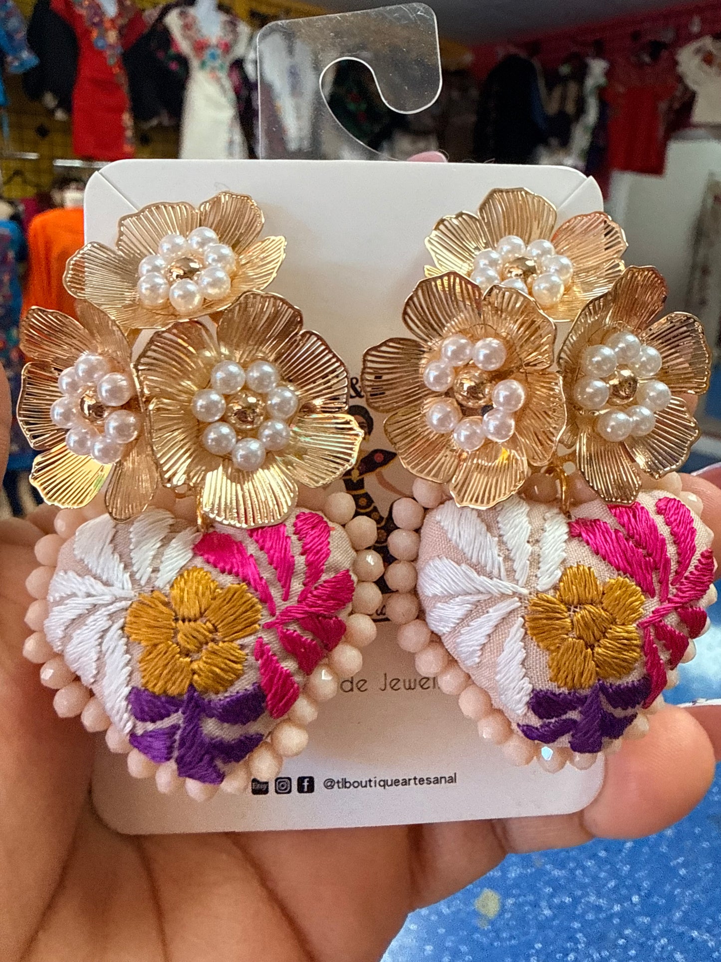 Beige/flores