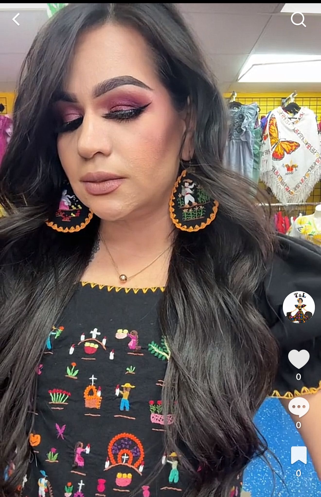 Aretes bordados de historias