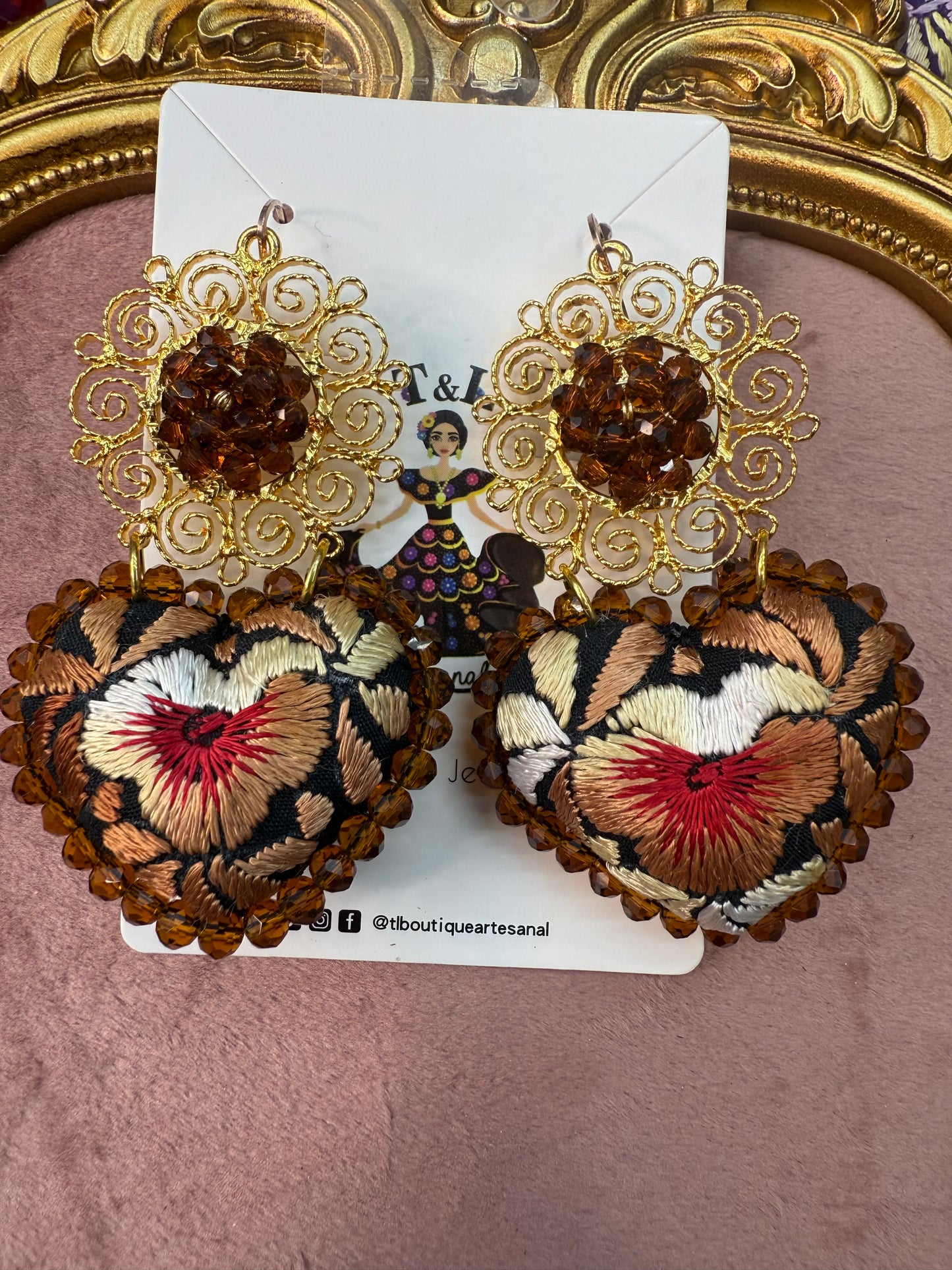 Aretes san antonino / caracol mediano