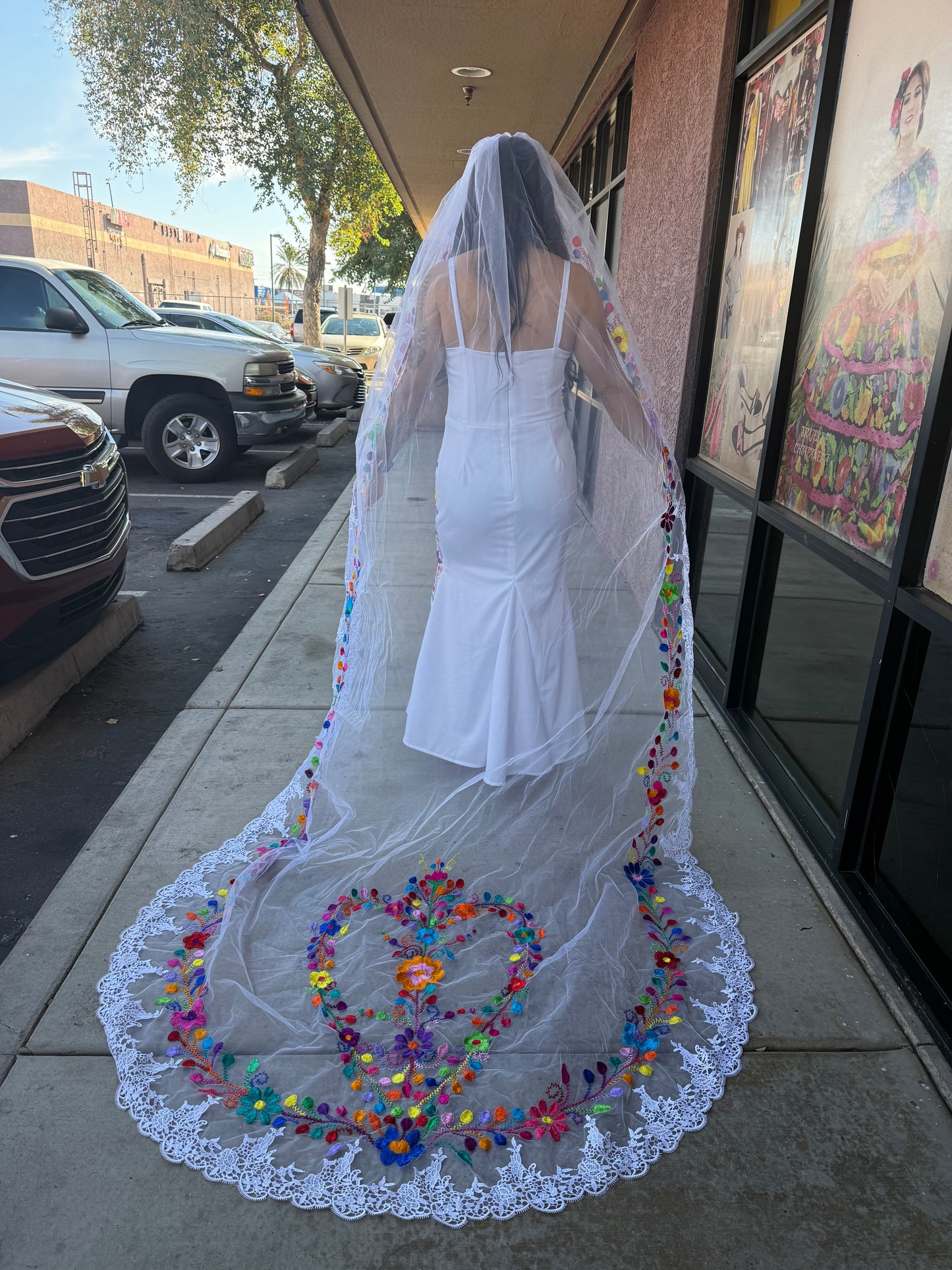 Velo de Novia Bordado a Mano 2 Metros | Velo Mexicano Floral Colorido con Encaje | Bridal Veil Handmade /corazon