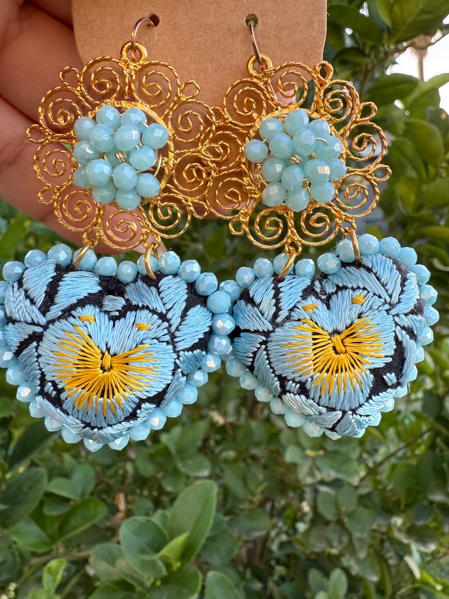 Aretes san antonino / caracol mediano