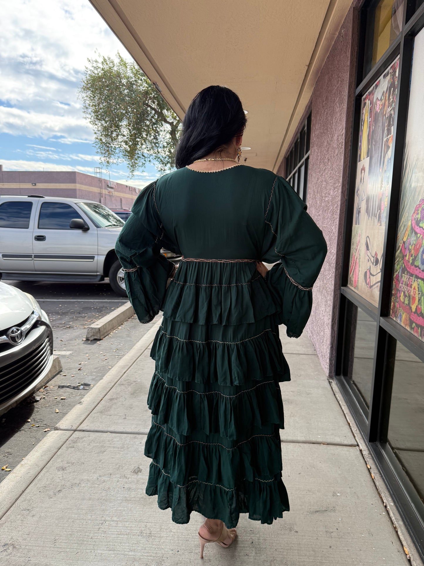 Vestido Artesanal Mexicano Bordado a Mano en Rayón – Vestido Boho Verde Bordado Floral – Talla Única Ajustable S a XXL