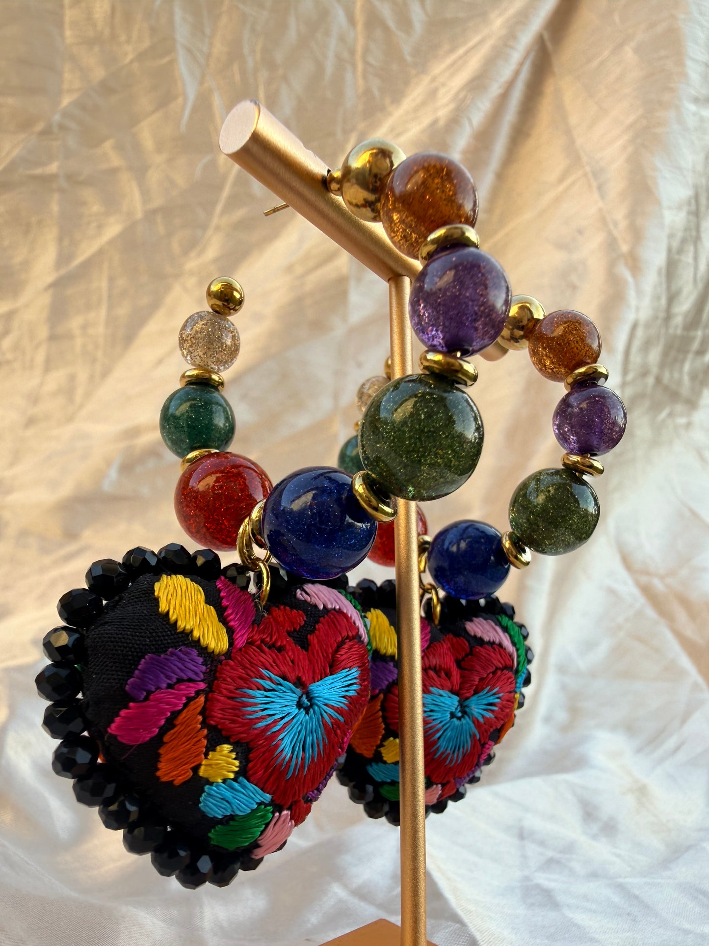Arracadas de cristal con bordado / florecitaas/multi /verde/beige