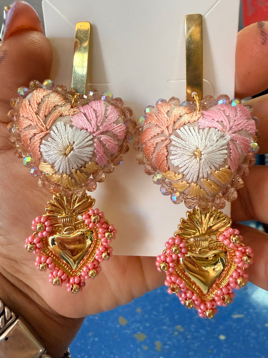 Arete de corazon bordado /melon /mulagrito