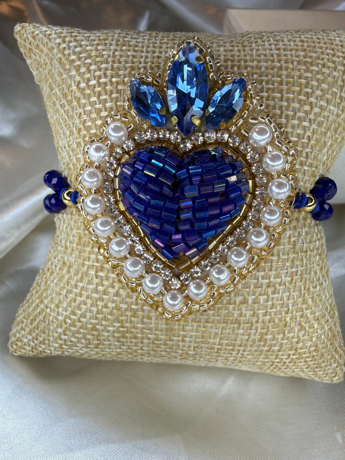 Handmade Sacred Heart Bracelet, Adjustable Beaded Bracelet, Miyuki Crystal & Pearl Embroidered Jewelry, Mexican Inspired Gift