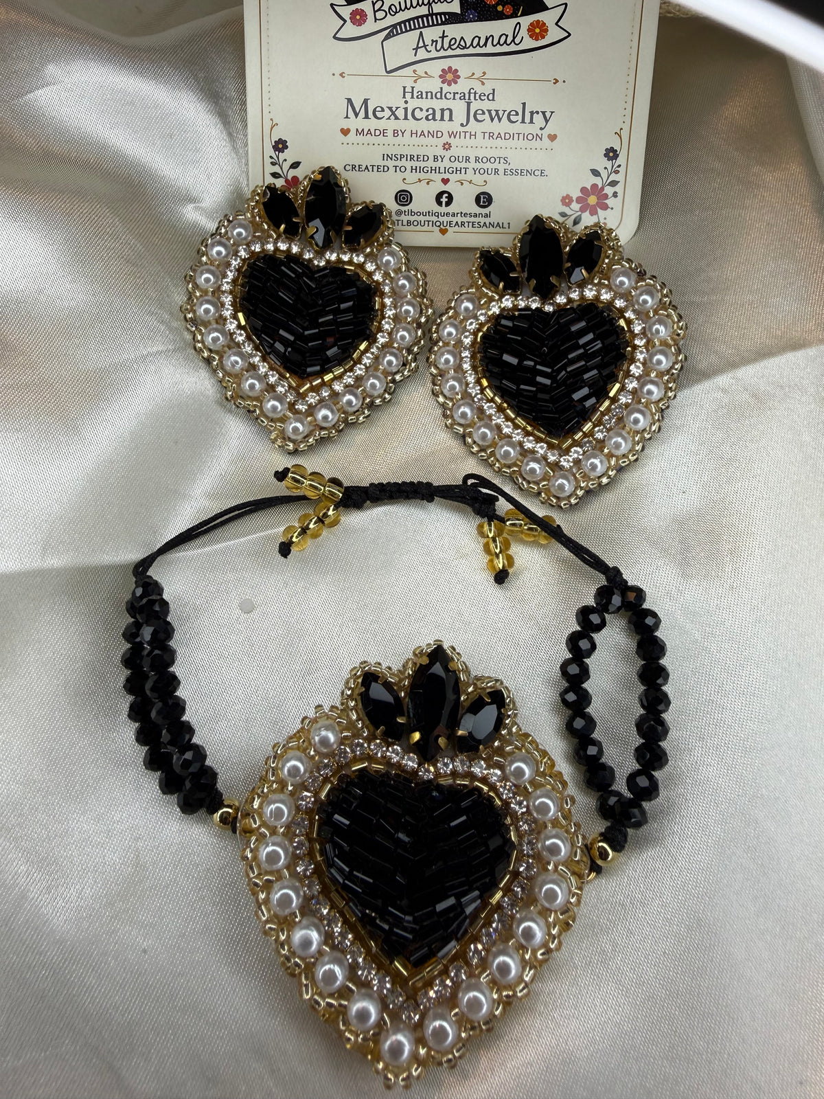 Handmade Sacred Heart Bracelet, Adjustable Beaded Bracelet, Miyuki Crystal & Pearl Embroidered Jewelry, Mexican Inspired Gift