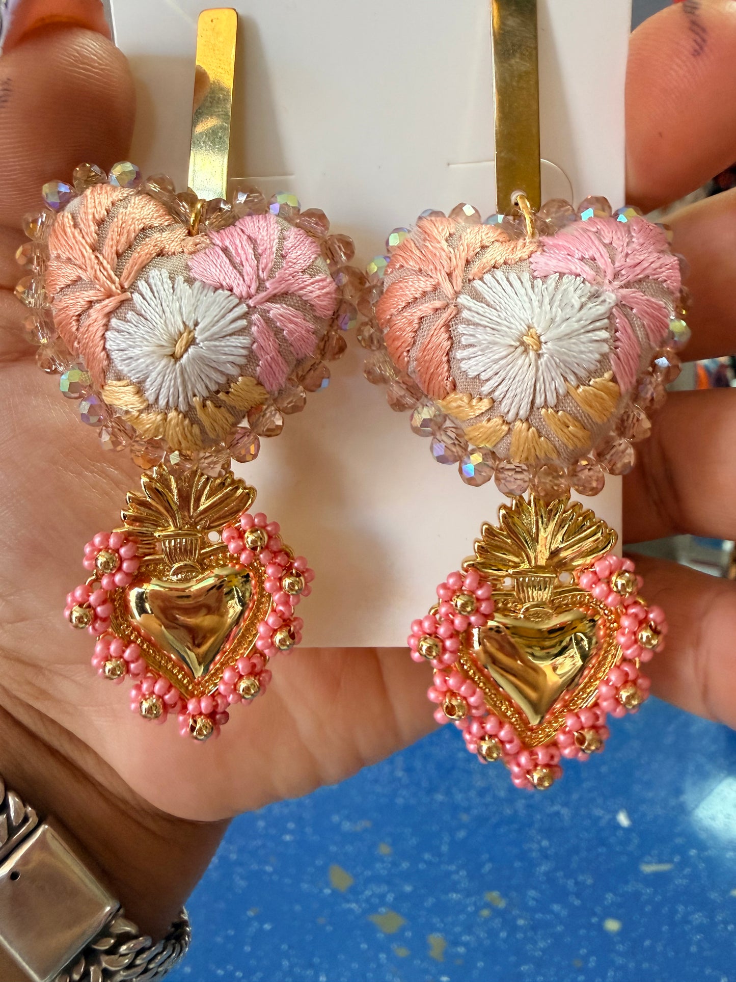 Arete de corazon bordado /melon /mulagrito