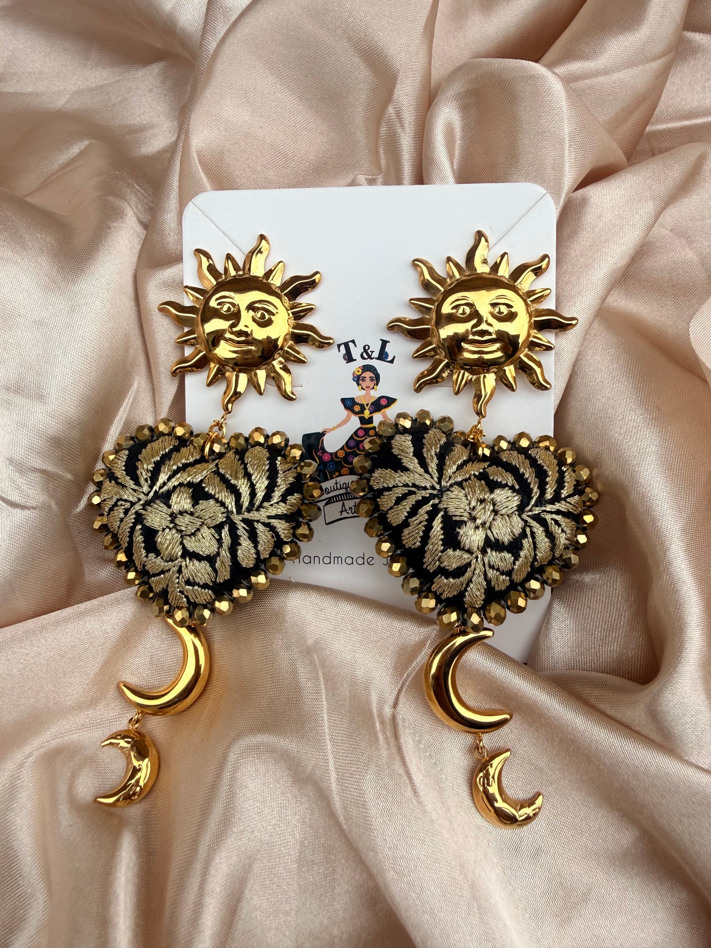 Aretes Sol y Luna Bordados a Mano con Acero Inoxidable | Joyería Artesanal Mexicana / handmade jewelry