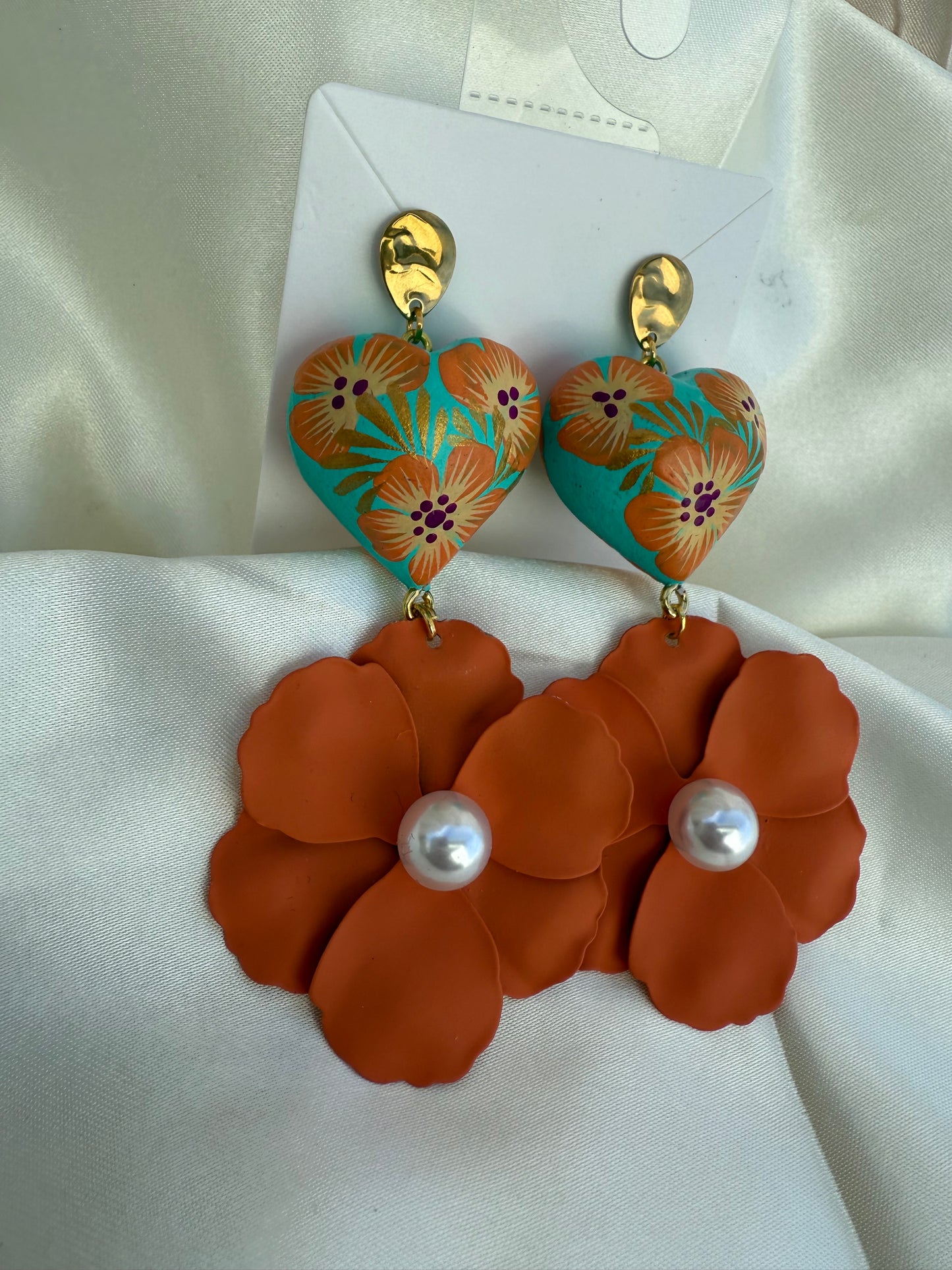 Aretes de madera de copal/flores /handmade jewelry/