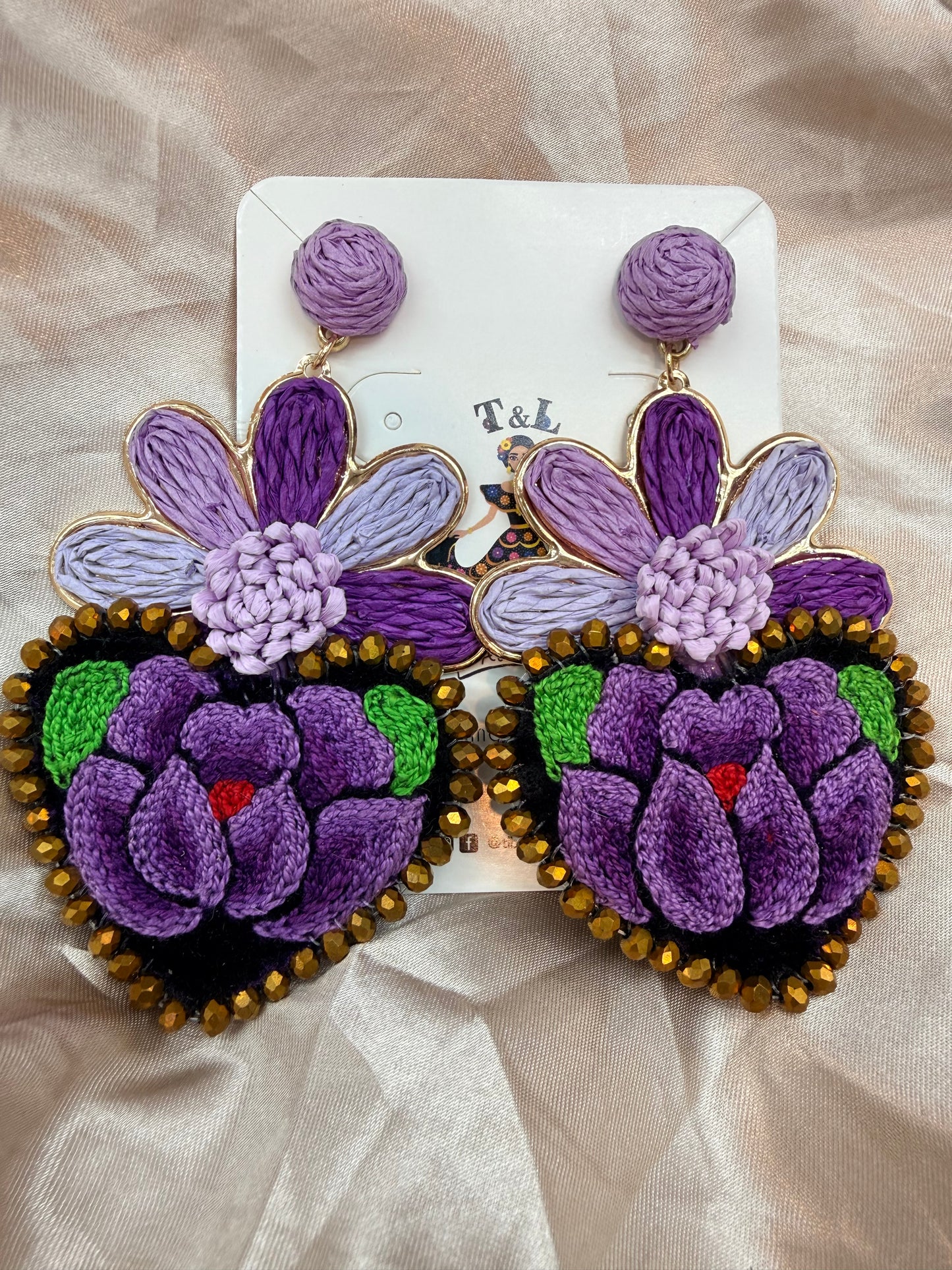 Aretes bordados /aretes planos/ bordado itsmeño