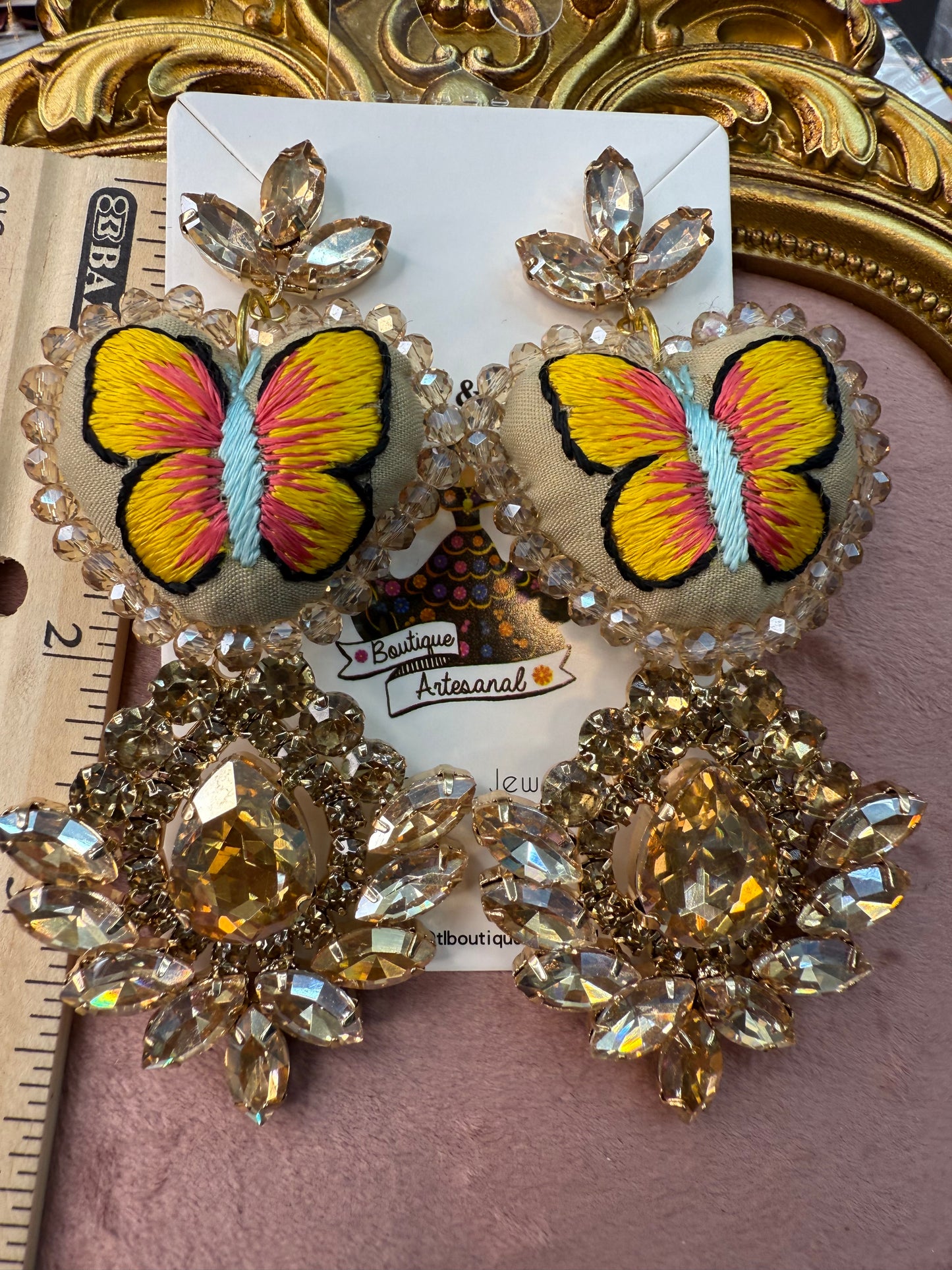 San antnino /cristales /mariposa