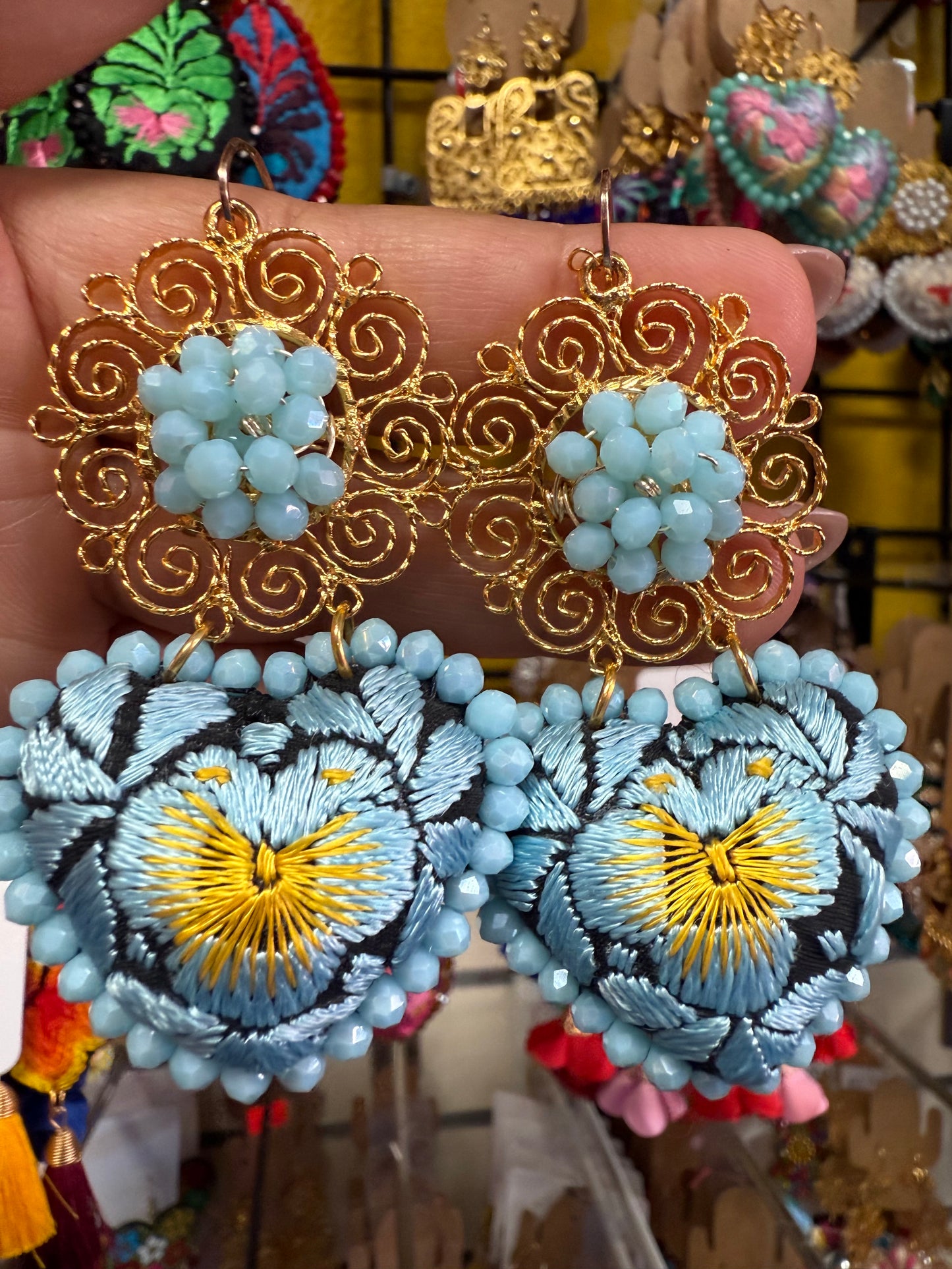 Aretes san antonino / caracol mediano