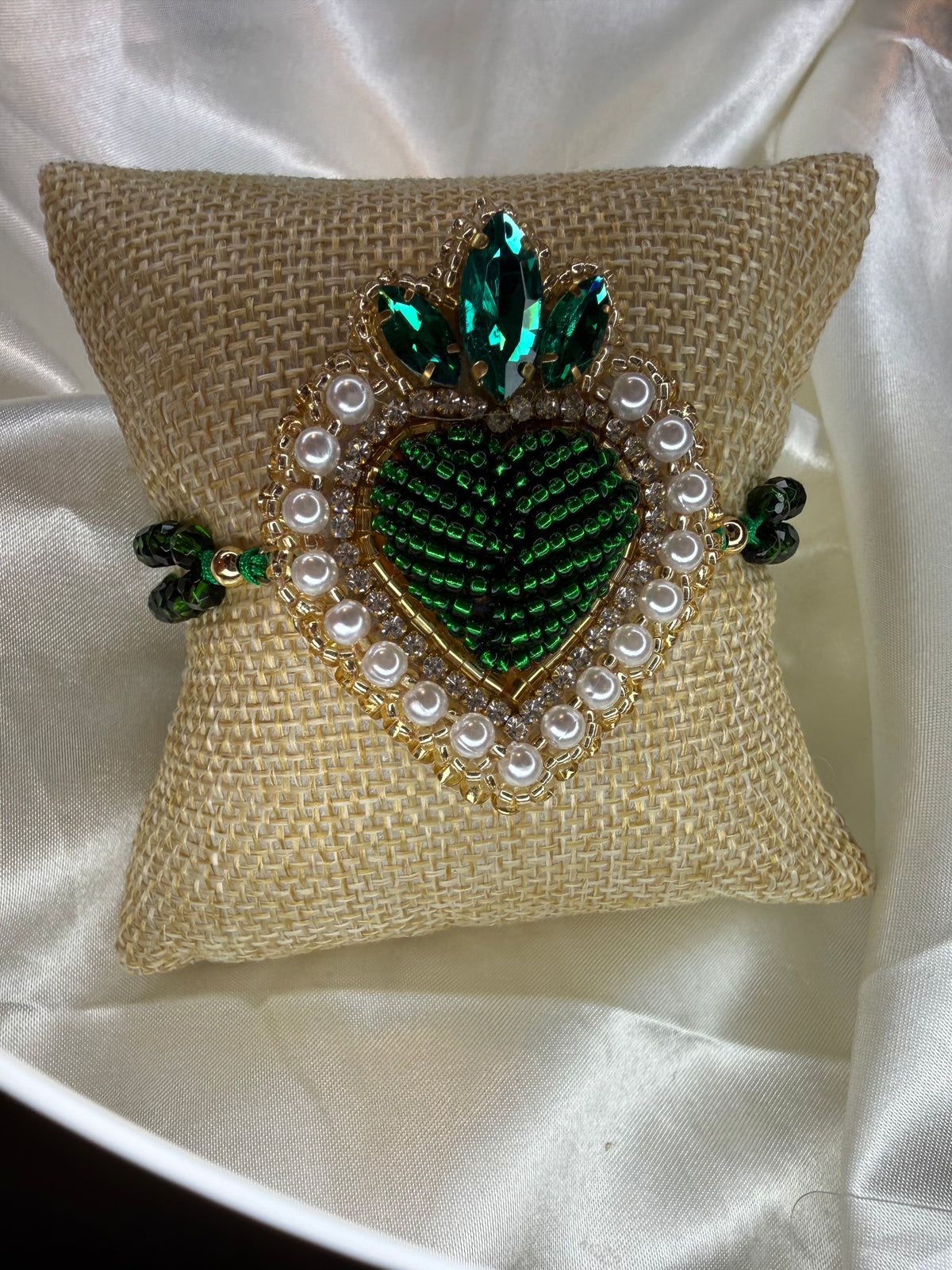 Handmade Sacred Heart Bracelet, Adjustable Beaded Bracelet, Miyuki Crystal & Pearl Embroidered Jewelry, Mexican Inspired Gift
