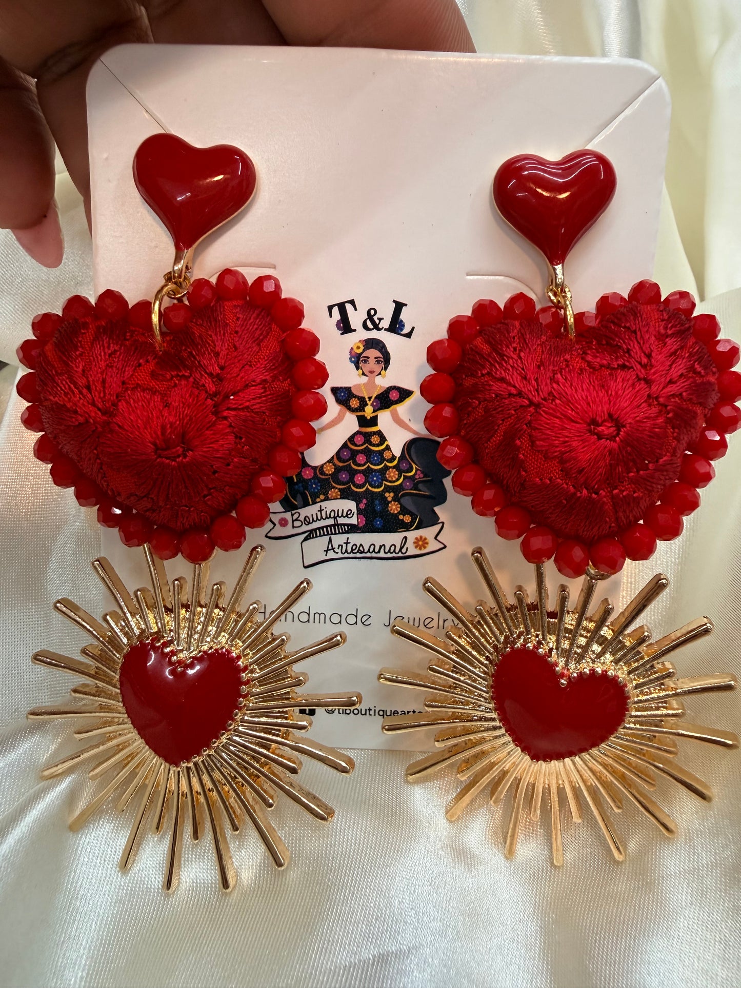 Aretes Corazón Rojo Bordados a Mano – Sacred Heart Statement Earrings – Corazones Mexicanos Artesanales