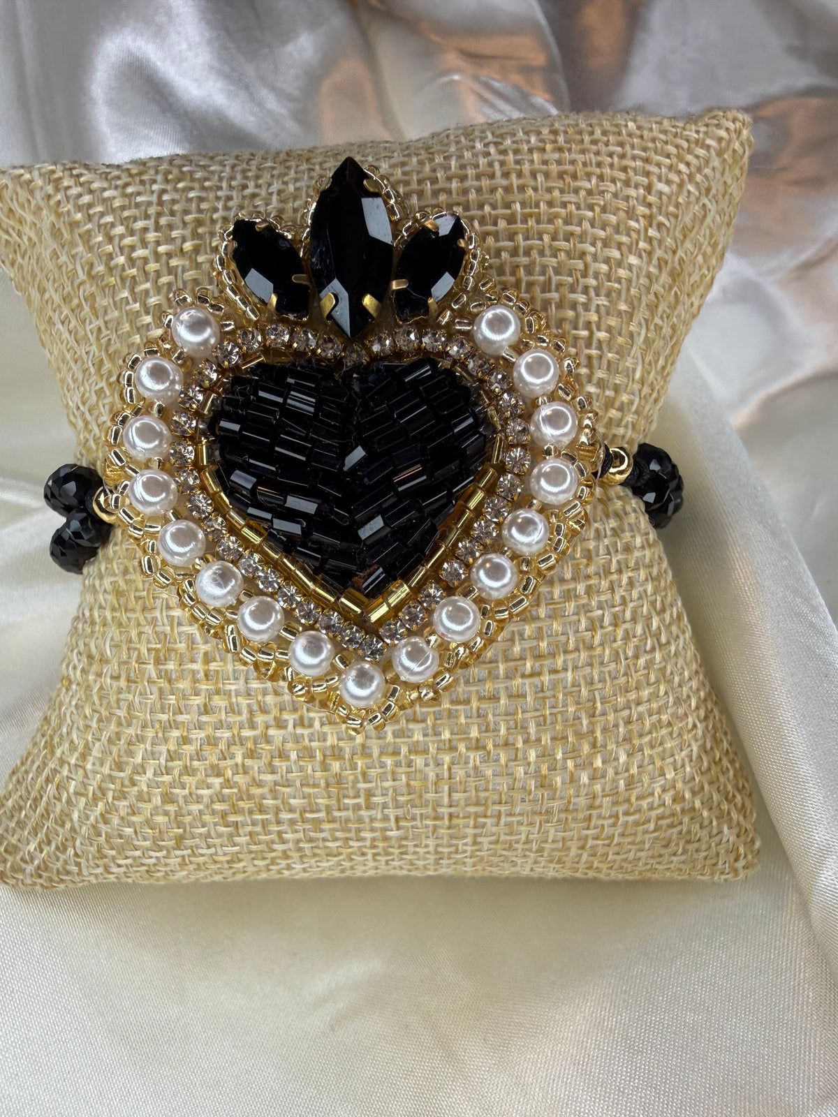 Handmade Sacred Heart Bracelet, Adjustable Beaded Bracelet, Miyuki Crystal & Pearl Embroidered Jewelry, Mexican Inspired Gift
