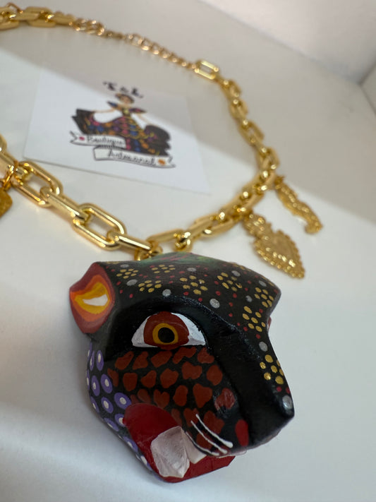 Collar /jaguar #1