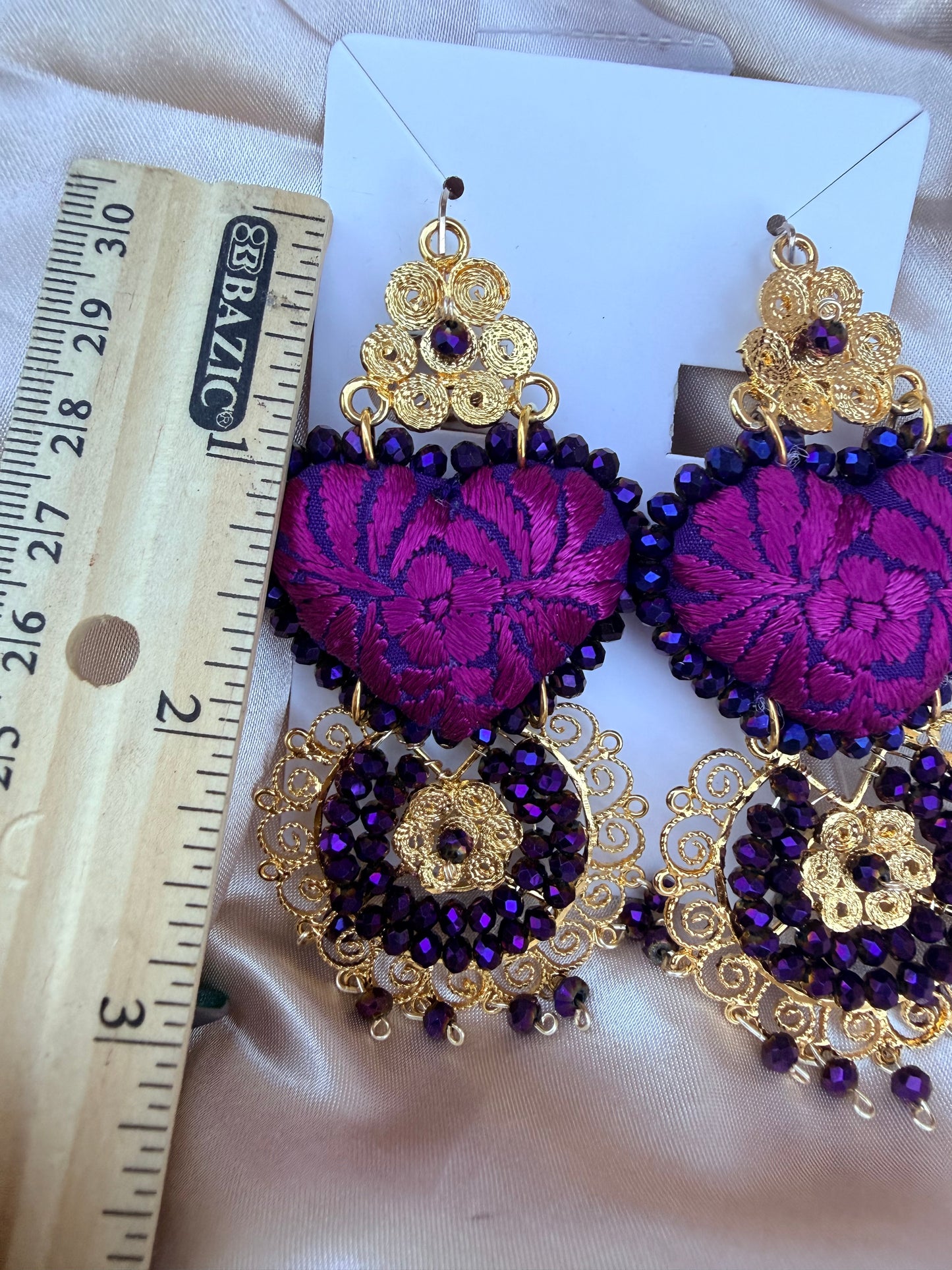 Aretes de Corazón Bordados a Mano con Filigrana Artesanal Oaxaqueña | Morado/magenta
