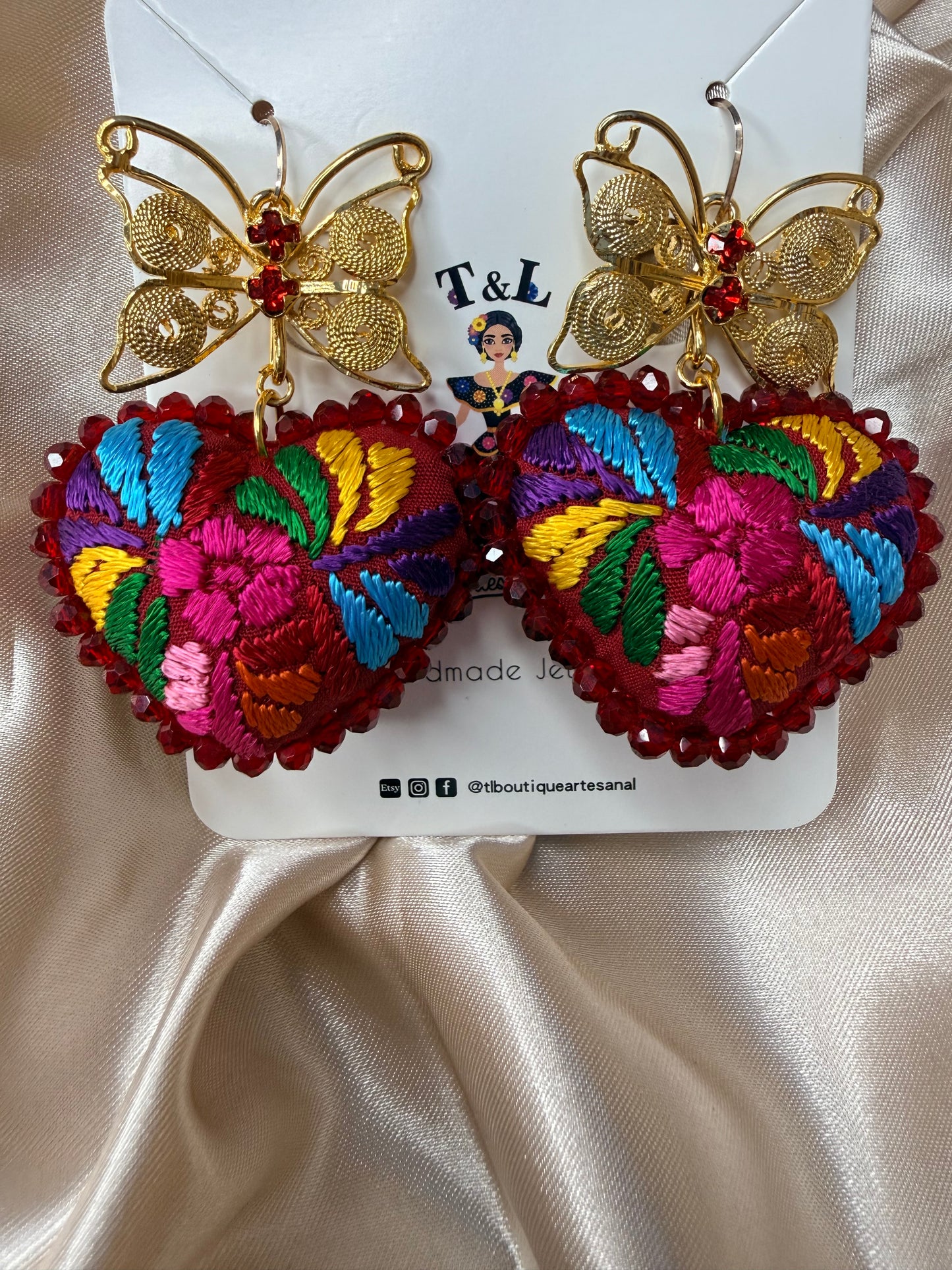 Aretes Bordados a Mano con Filigrana Oaxaqueña – Diseño Único y Ligeros/mariposas