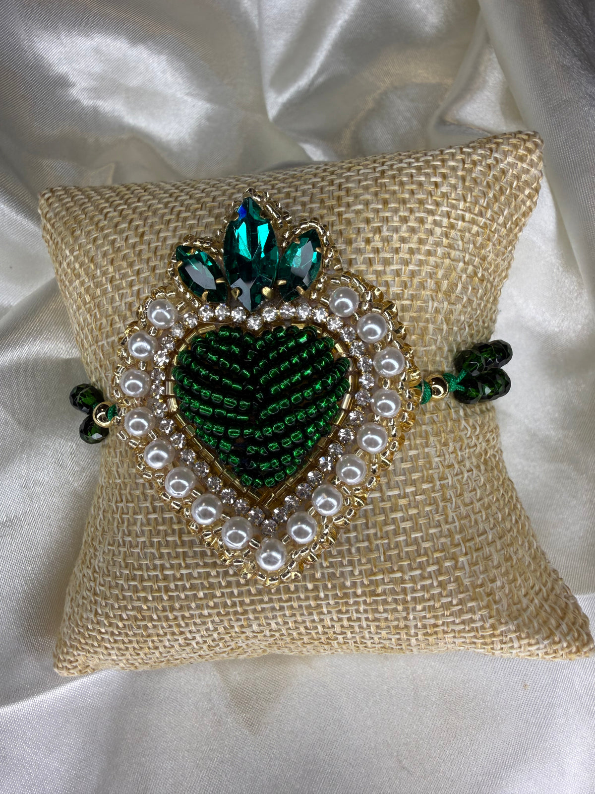 Handmade Sacred Heart Bracelet, Adjustable Beaded Bracelet, Miyuki Crystal & Pearl Embroidered Jewelry, Mexican Inspired Gift