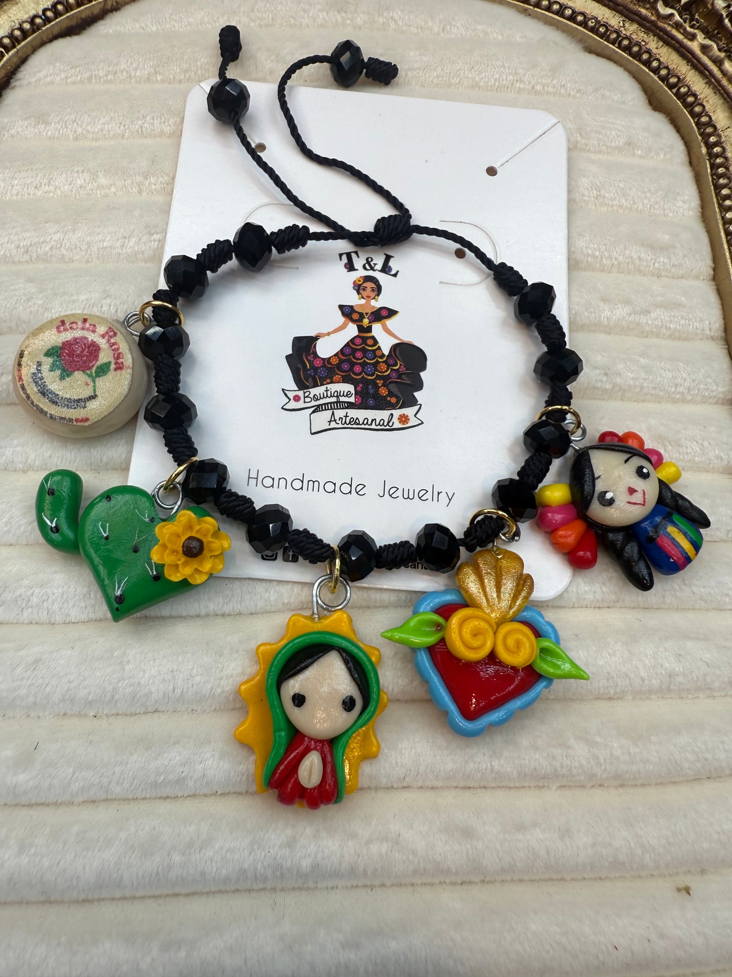 Pulcera / Virgen/pasta /11