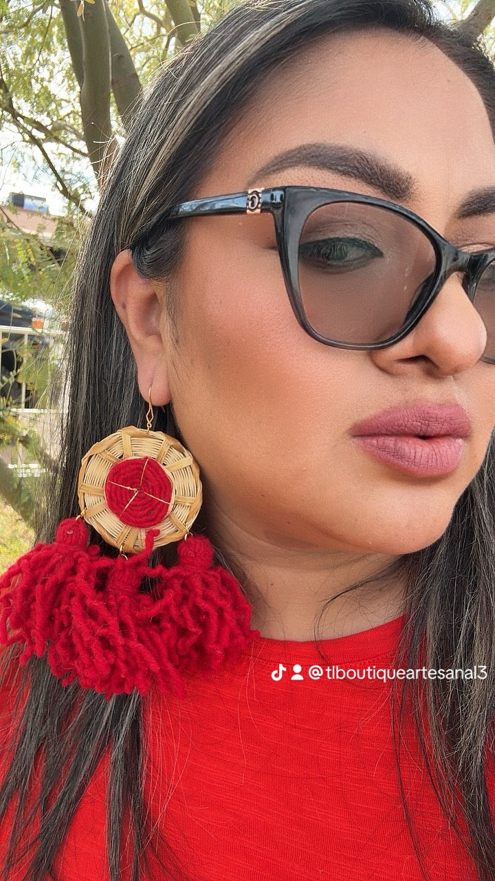 Aretes tlacoyales/aretes de lana /aretes hechos a Mano/ aretes artesanales /hand made jewelry