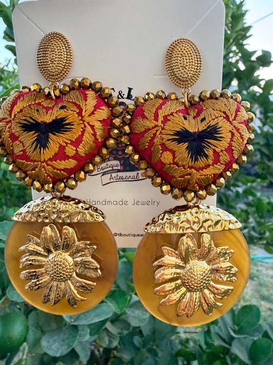 Arete de Corazon bordado/rojo/dorado/