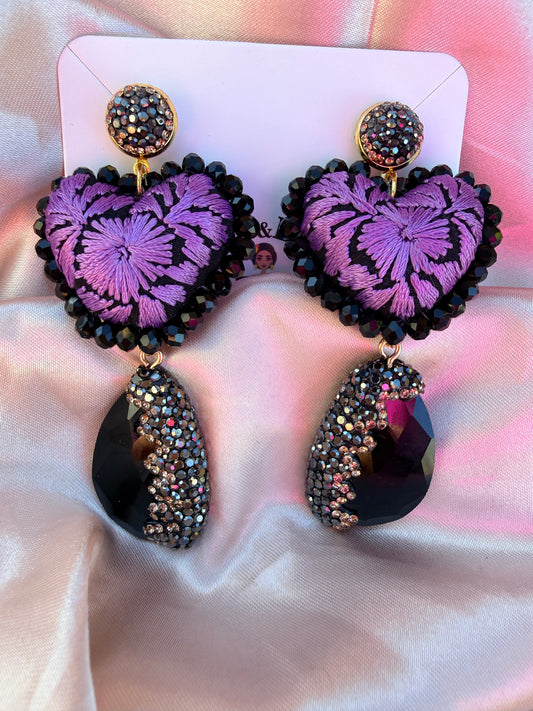 Aretes morados /aretes bordados a mano /aretes tradicional mexicano