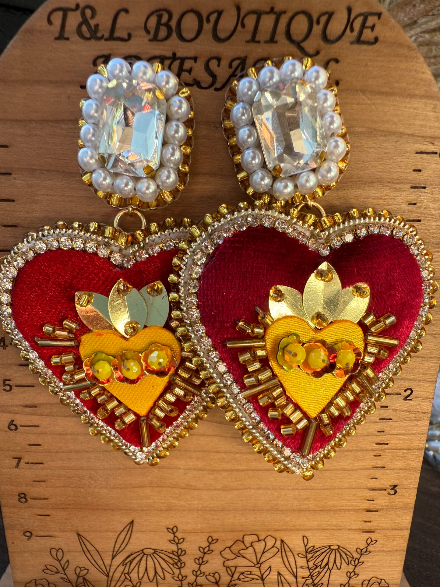 aretes artesanales/aretes sagrado corazon