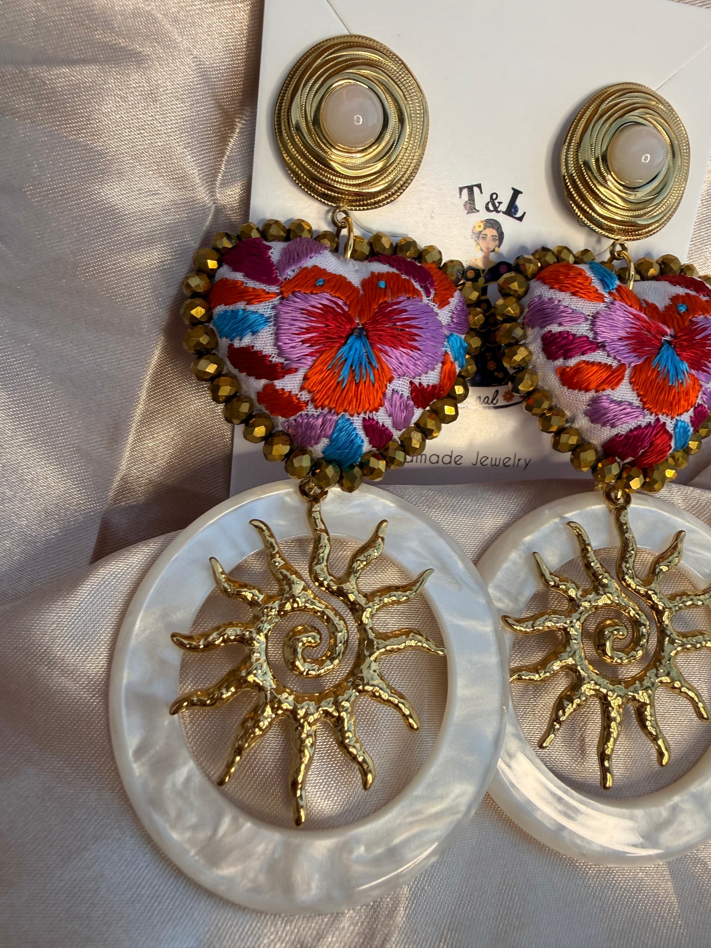 Aretes Artesanales Bordados a Mano en Técnica San Antonino | Acero Inoxidable | Joyería Oaxaqueña Ligera