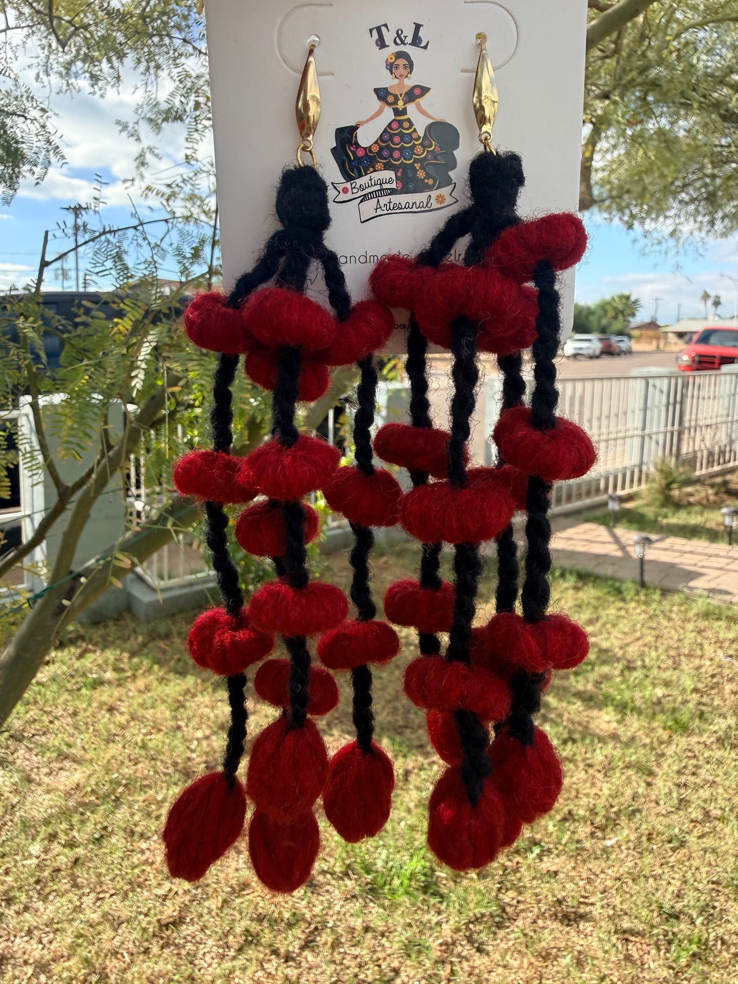 Aretes tlacoyales/aretes de lana /aretes hechos a Mano/ aretes artesanales /hand made jewelry